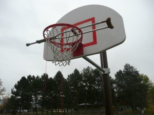 Centering the plum bob to the basket